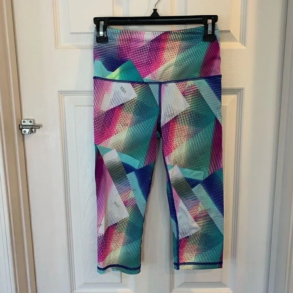 Knockout by Victoria’s Secret Crop Leggings Size XS